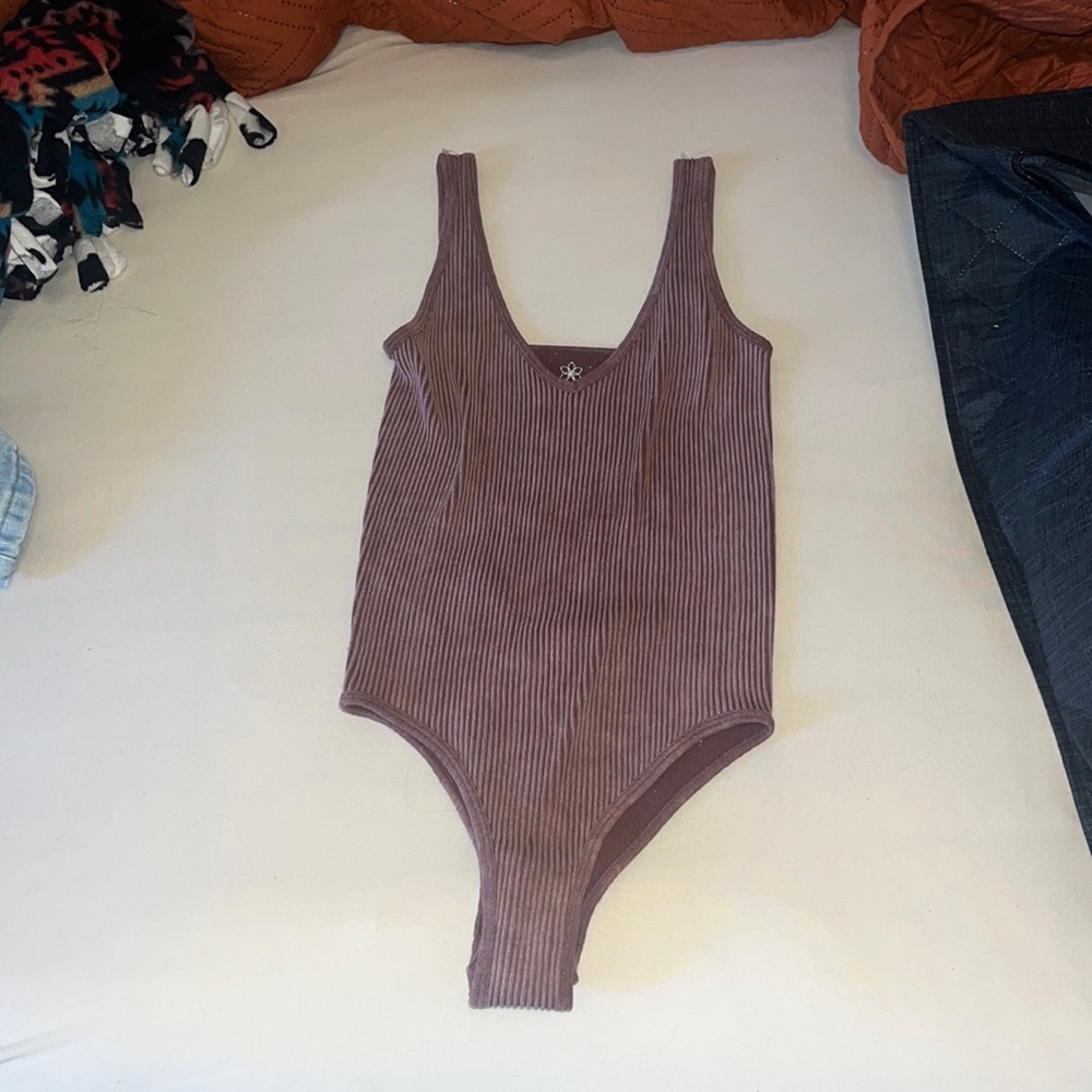 Aura Mauve Bodysuit, NW, size small/med